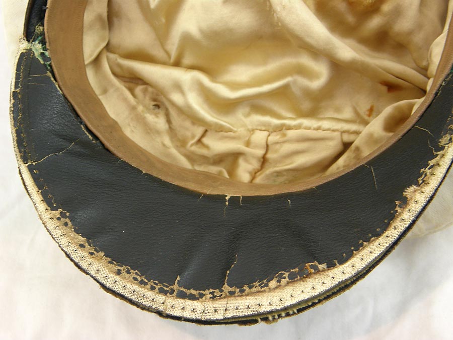 white top visor (schirmutze) hat